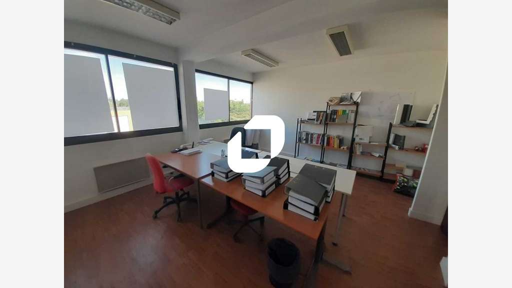 Vente Bureaux 200m² Noisy le grand