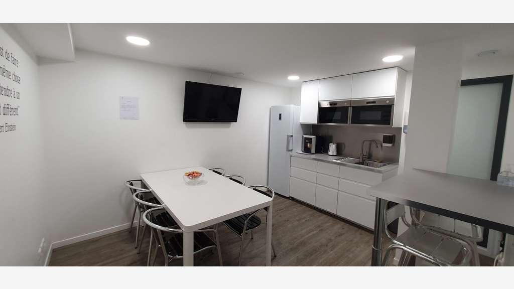 Vente bureaux occupés 922m² à Montreuil