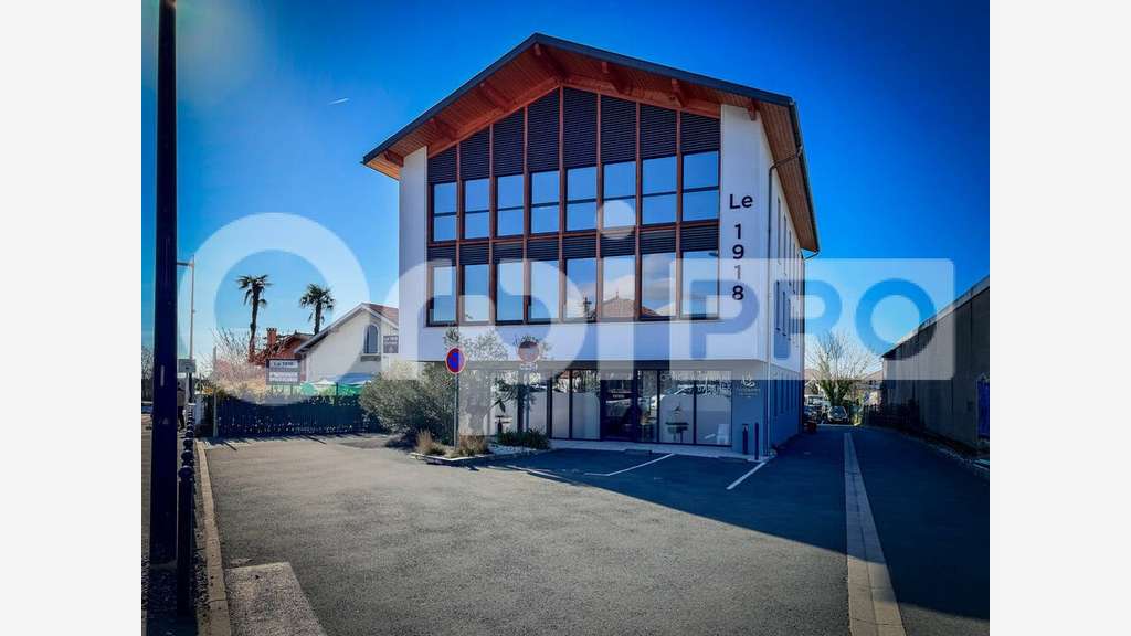 Bureaux climatisés 47m² avec parking à Ondres