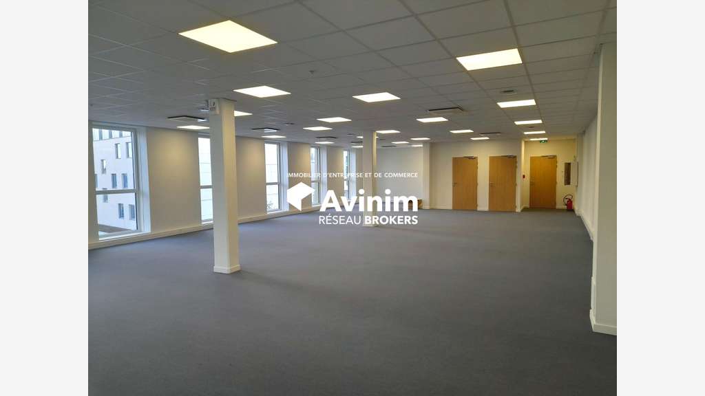 Beau plateau de bureau neuf 180m² à vendre Orléans