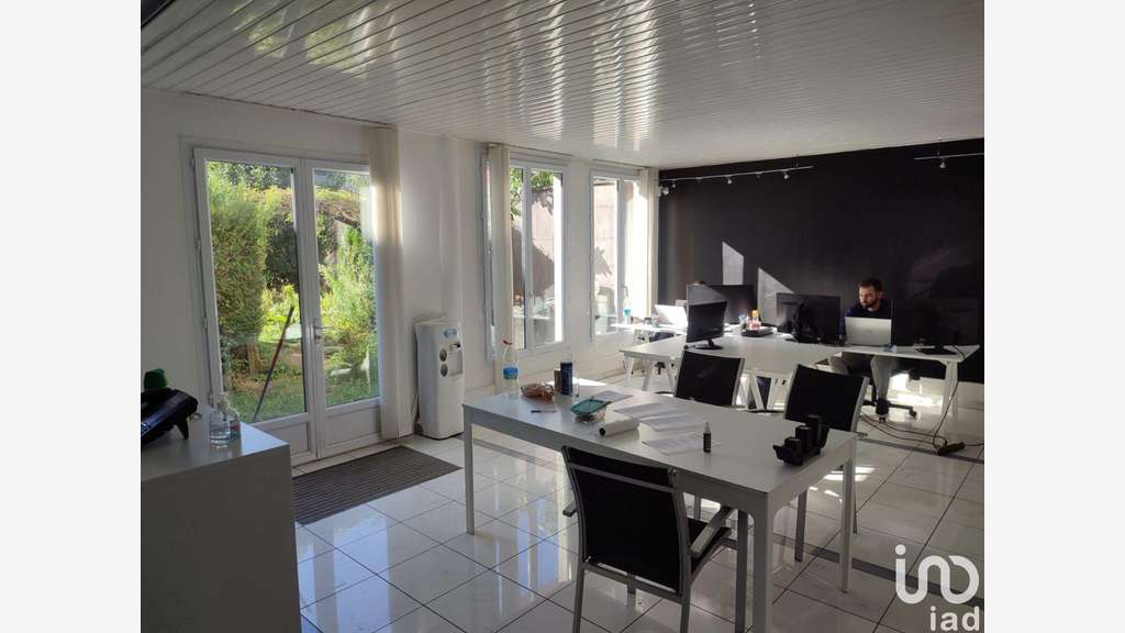 Bureau à Orly