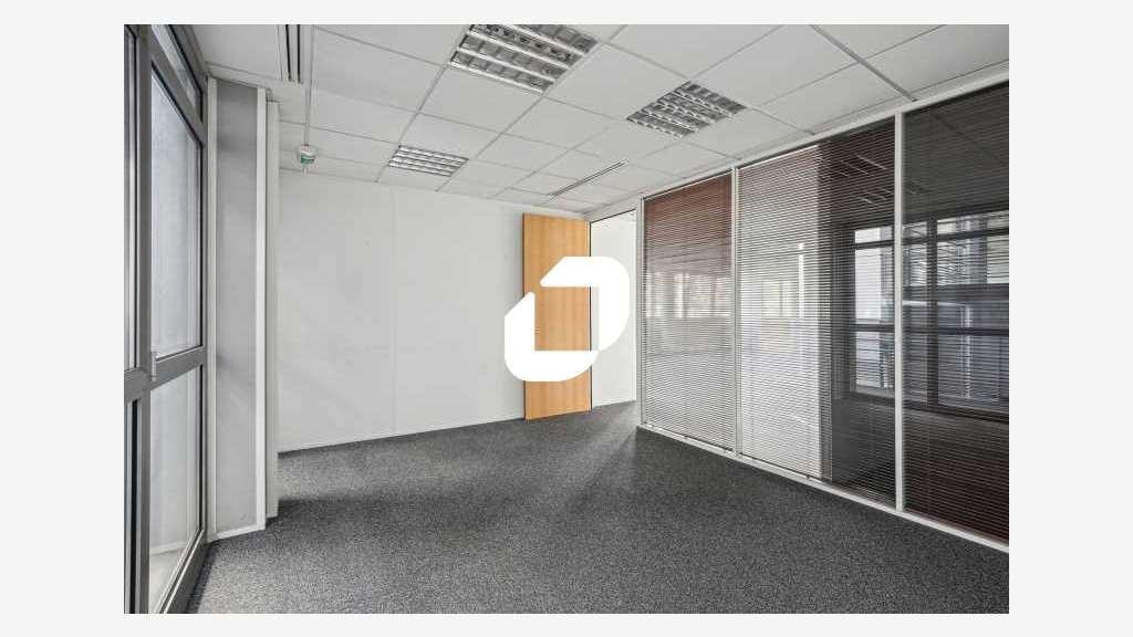 Vente Bureaux 205m² Orsay