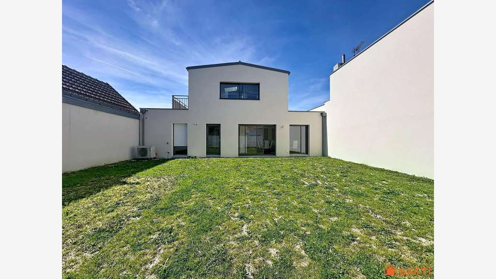 AV immeuble bureaux 282m² à Orvault rte de Rennes
