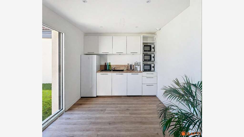 AV immeuble bureaux 282m² à Orvault rte de Rennes