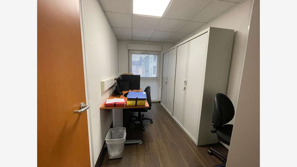 Vente bureaux 104.09m² R+2 à Oyonnax centre 