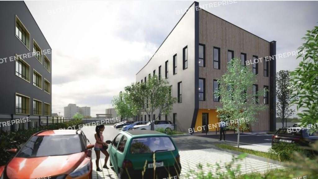 A vendre bureaux 253m² R+2 RE 2020 à Pacé