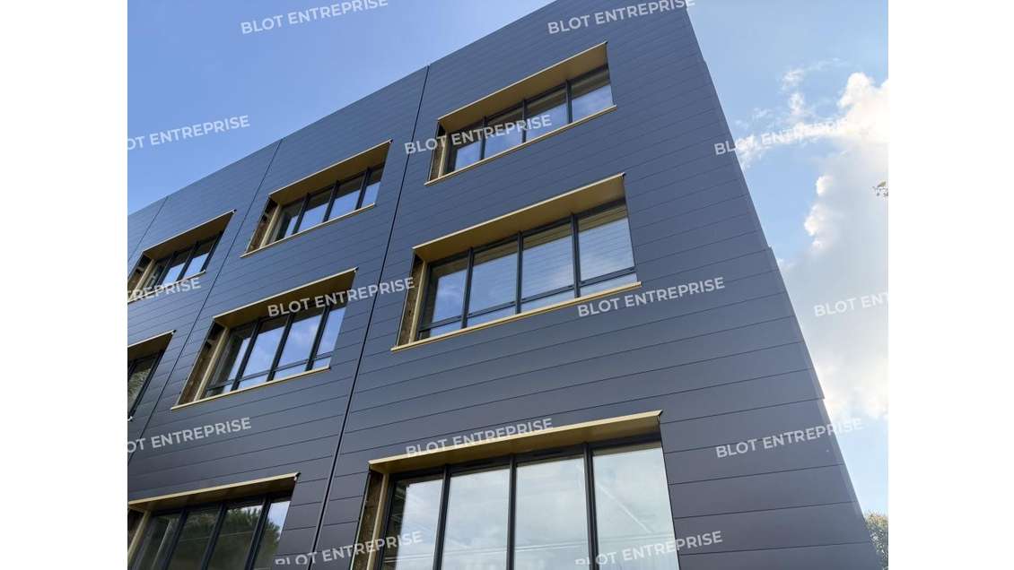 A vendre bureaux 207m² RDJ à Pacé Le Kube