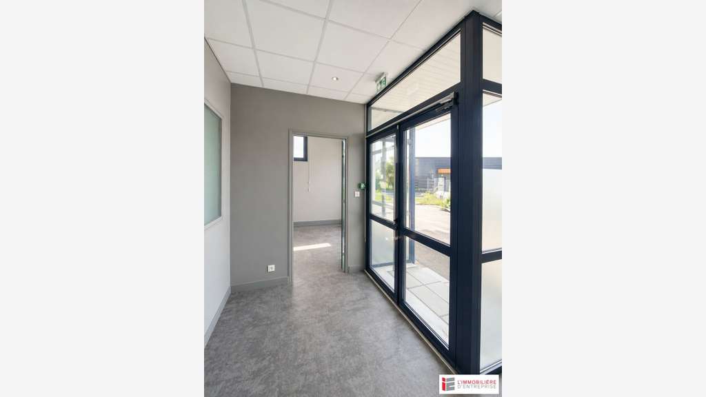 Bureaux de 300m² à vendre à Pacé zone du Ponant