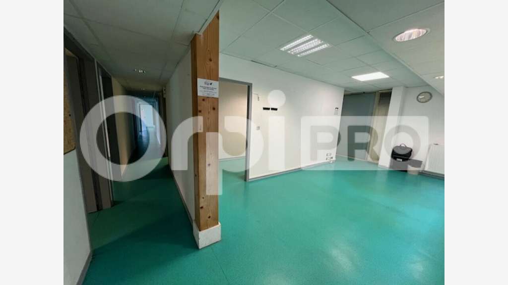 Vente bureaux de 225m² à Panazol