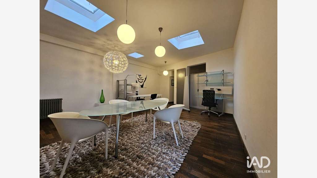 Bureau à Parame