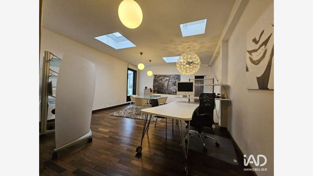 Bureau à Parame