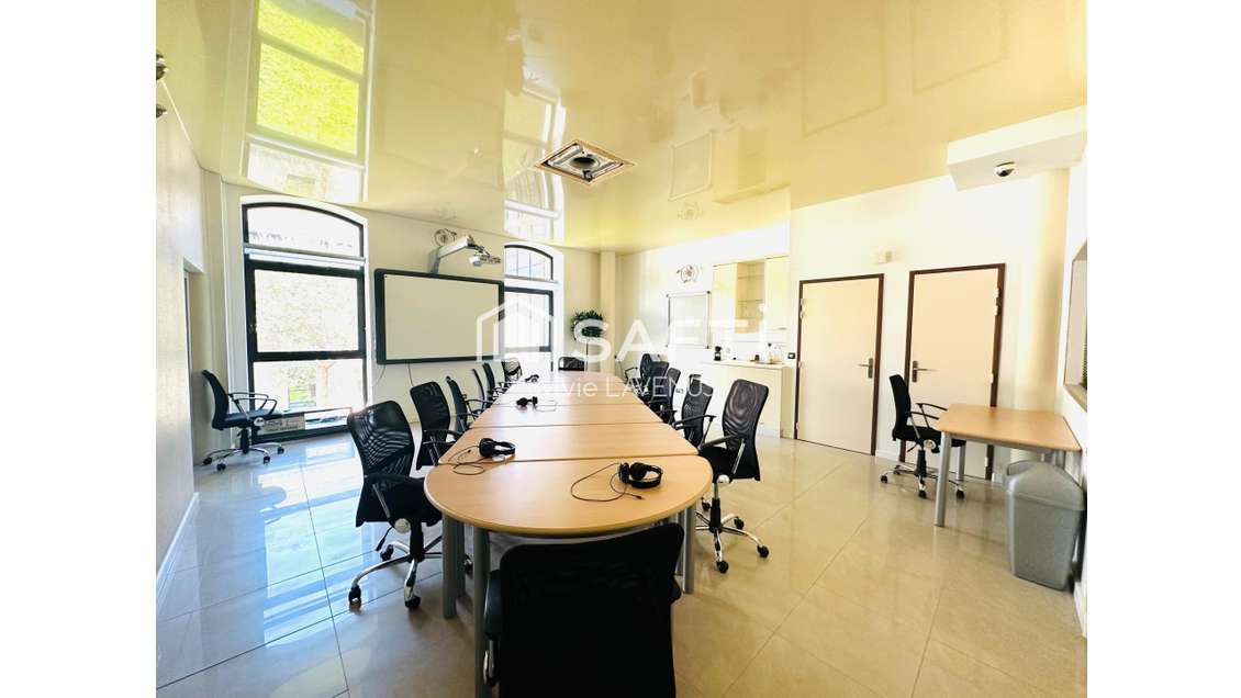 Bureau 43m² Soissons zone franche Parc Gouraud