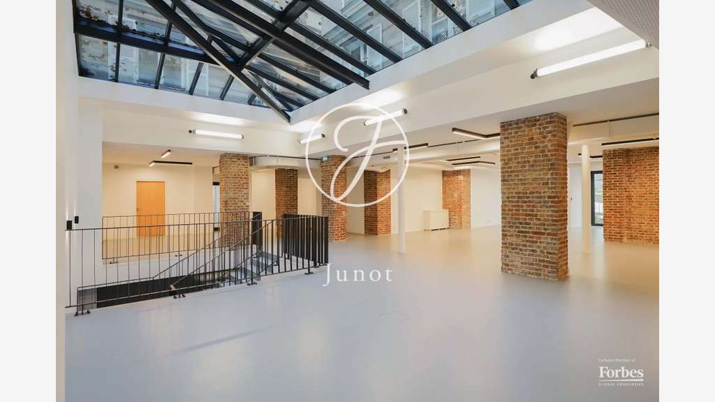 AV bâtiment 1972m² Paris 75010 Canal Saint-Martin