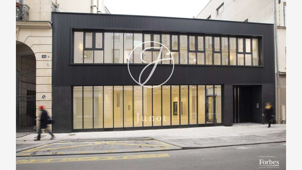 AV bâtiment 1972m² Paris 75010 Canal Saint-Martin