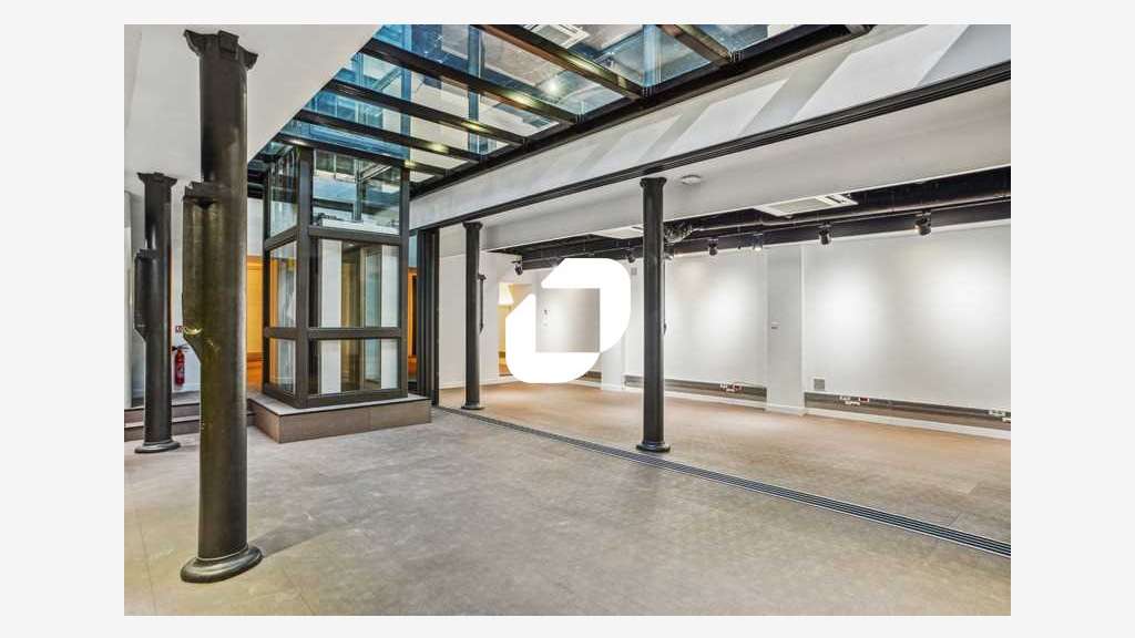 Vente Bureaux 900m² Paris
