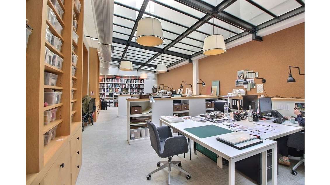 Vente bureaux atypiques RDC à Paris 11ème 
