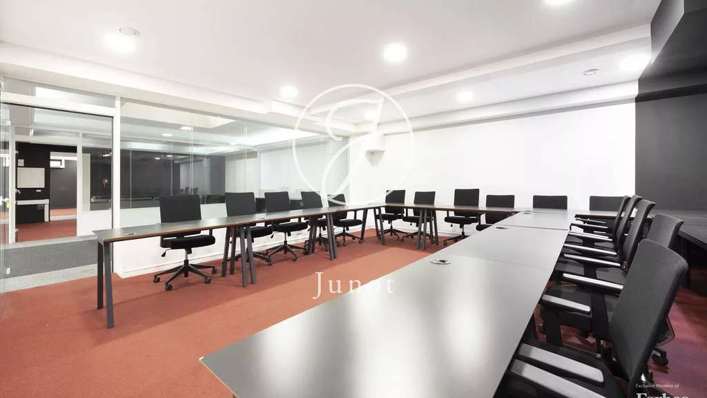 Bureaux rénovés à vendre 859m² Paris 11e Bastille