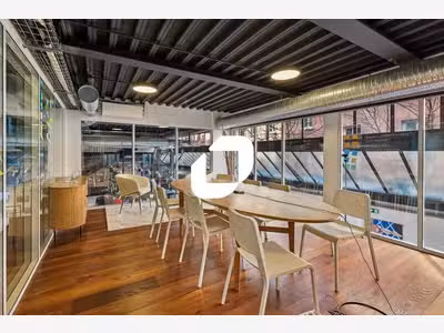 Vente Bureaux 610m² Paris