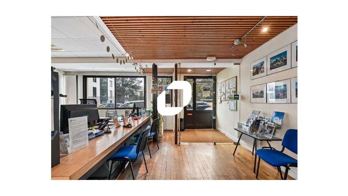 Vente Bureaux 143m² Paris