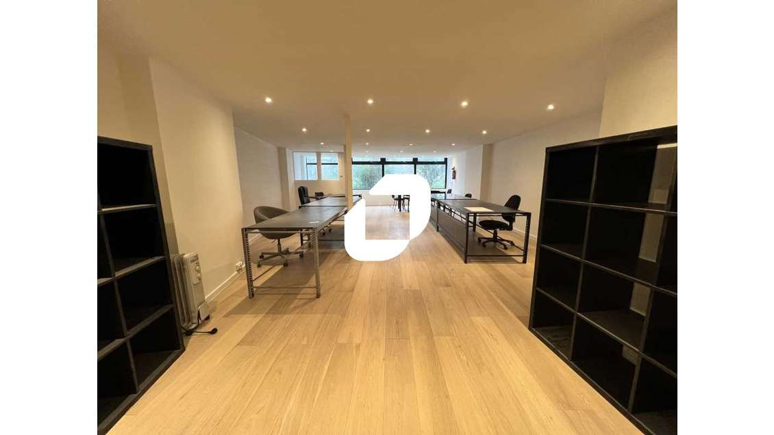 Vente Bureaux 207m² Paris