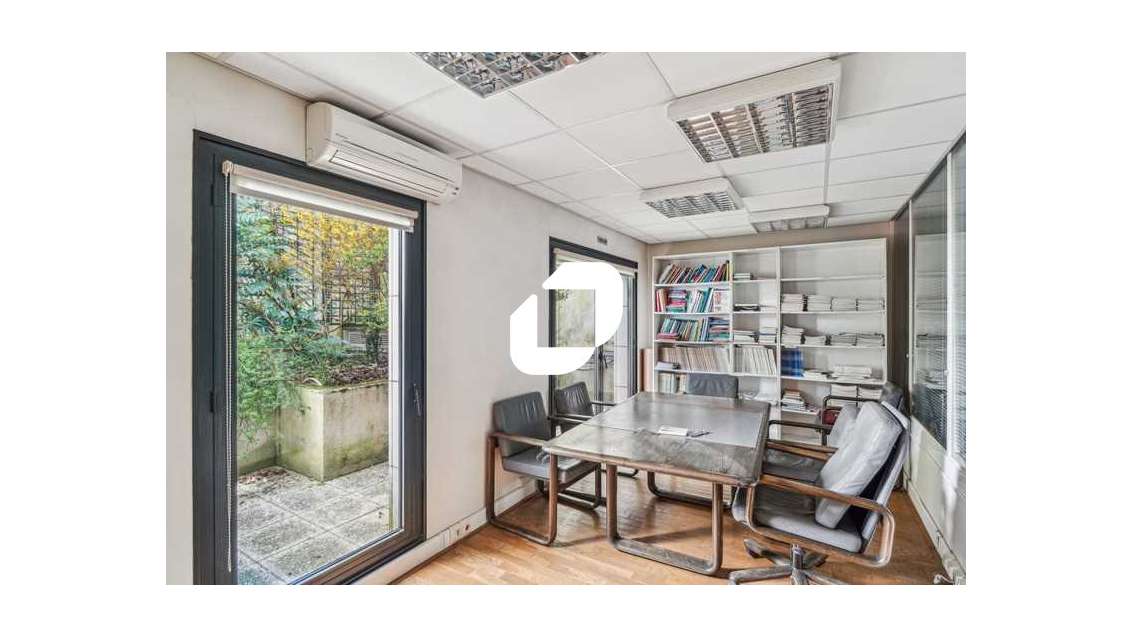 Vente Bureaux 261m² Paris