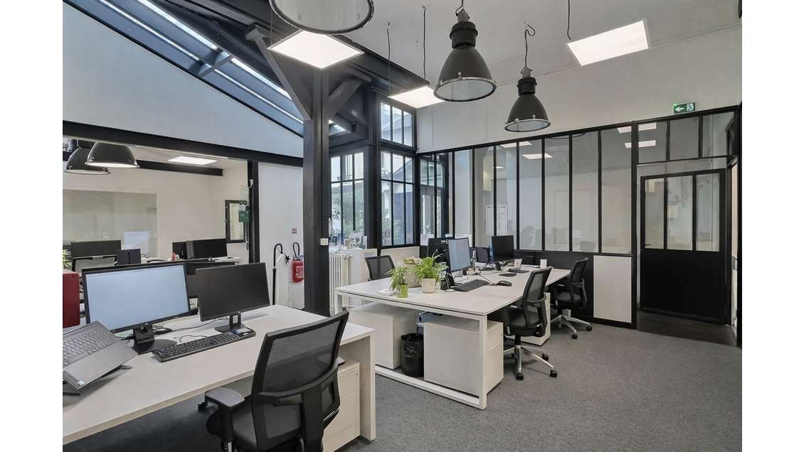 Vente bureaux 186m² RDC à Paris 17ème Ternes 
