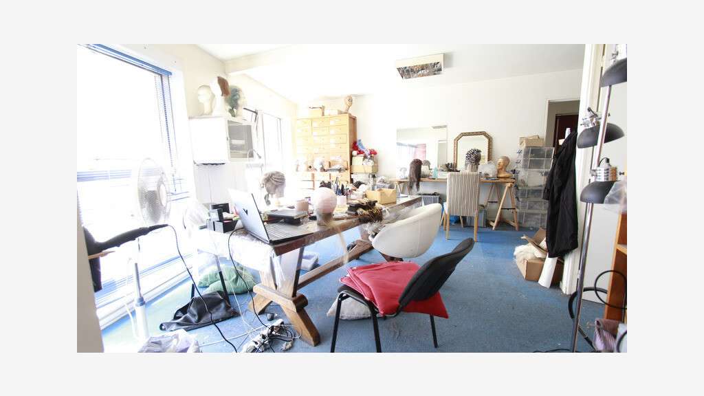Vente murs occupés 61m² R+1 Paris 20eme
