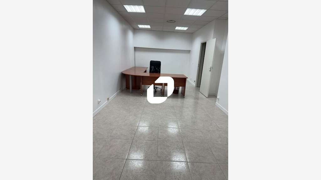 Vente Bureaux 240m² Paris