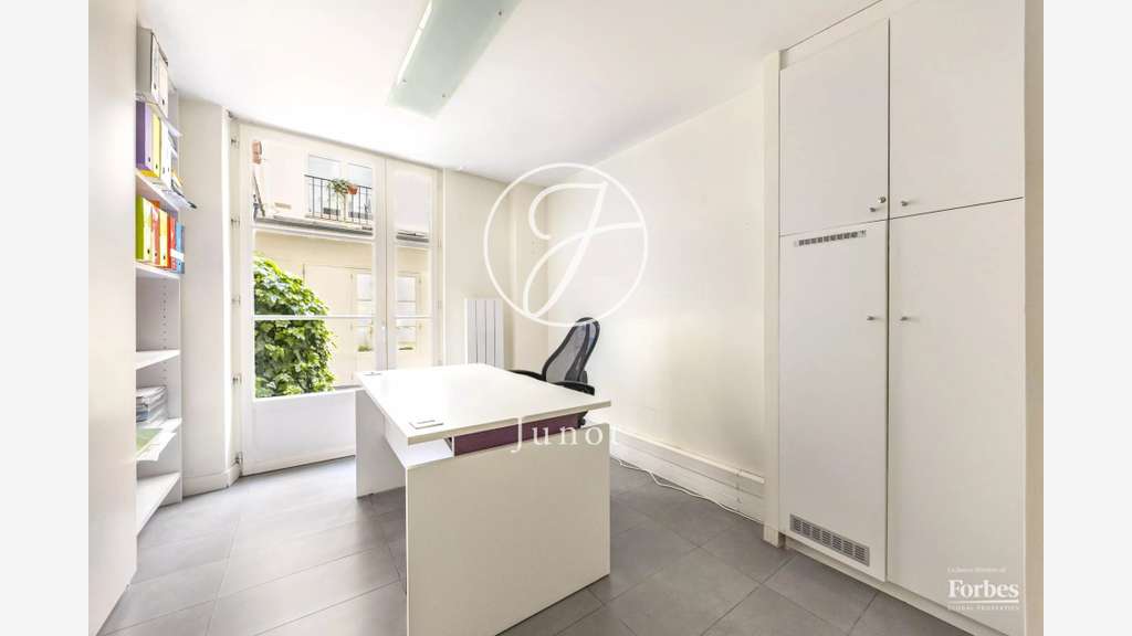Bureaux de 68m² à vendre sur l'Île Saint-Louis