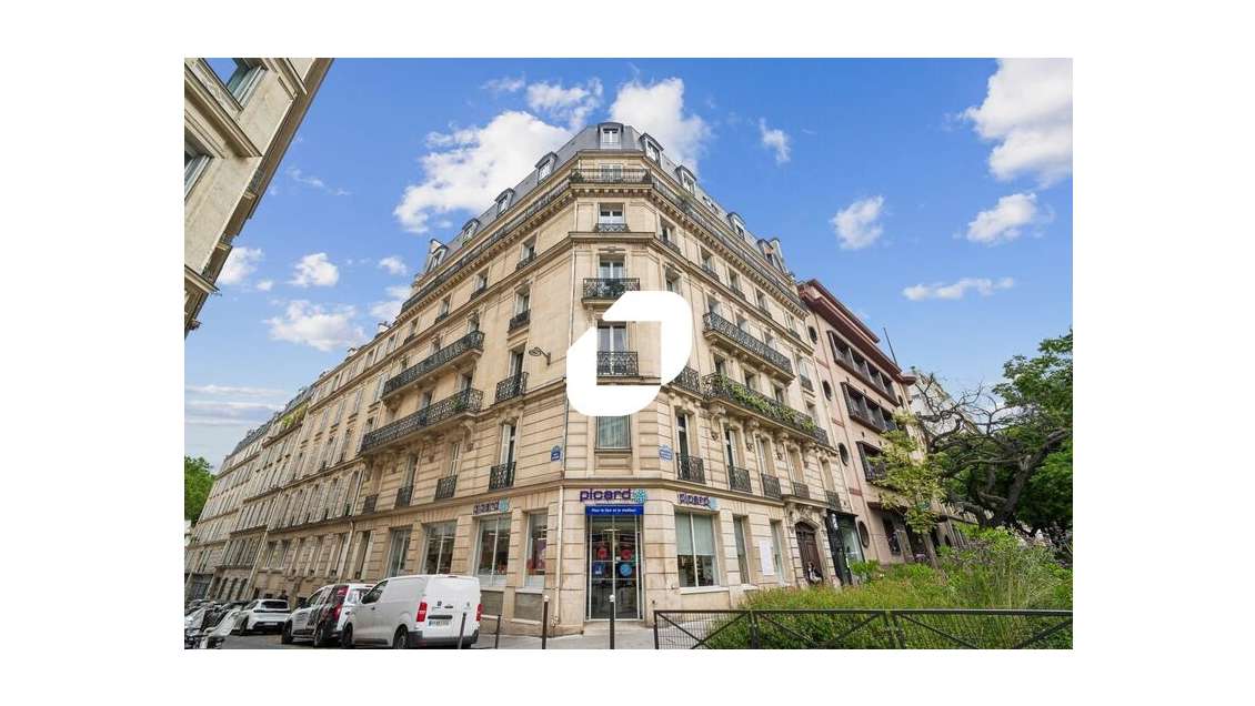 Vente Bureaux 678m² Paris