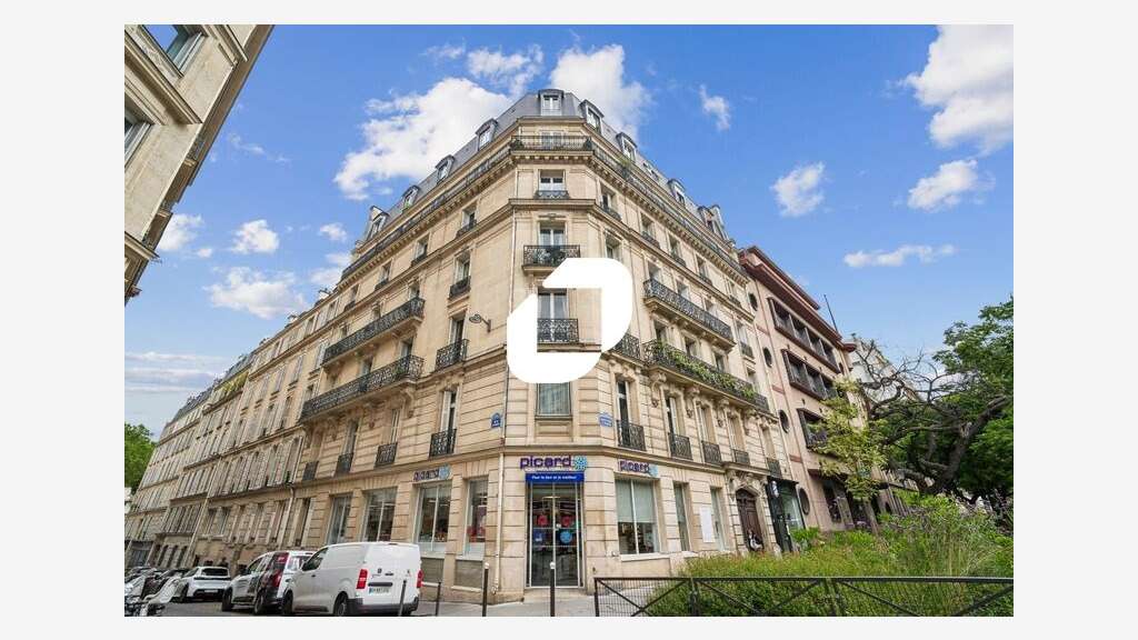 Vente Bureaux 678m² Paris