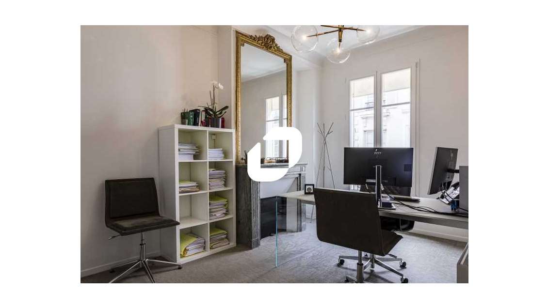 Vente Bureaux 243m² Paris