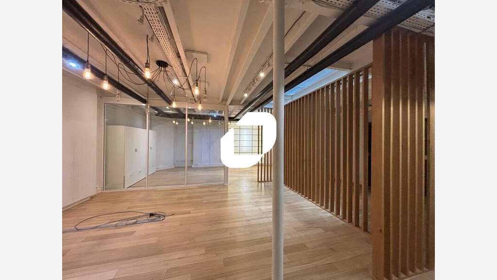 Vente Bureaux 172m² Paris