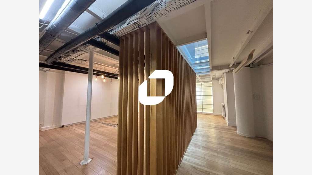 Vente Bureaux 172m² Paris