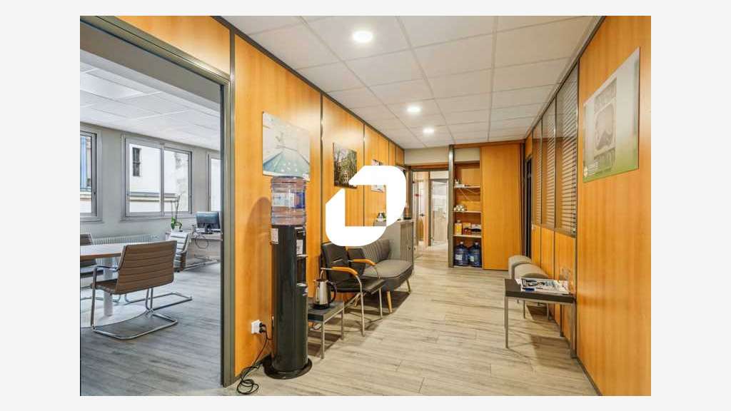 Vente Bureaux 561m² Paris
