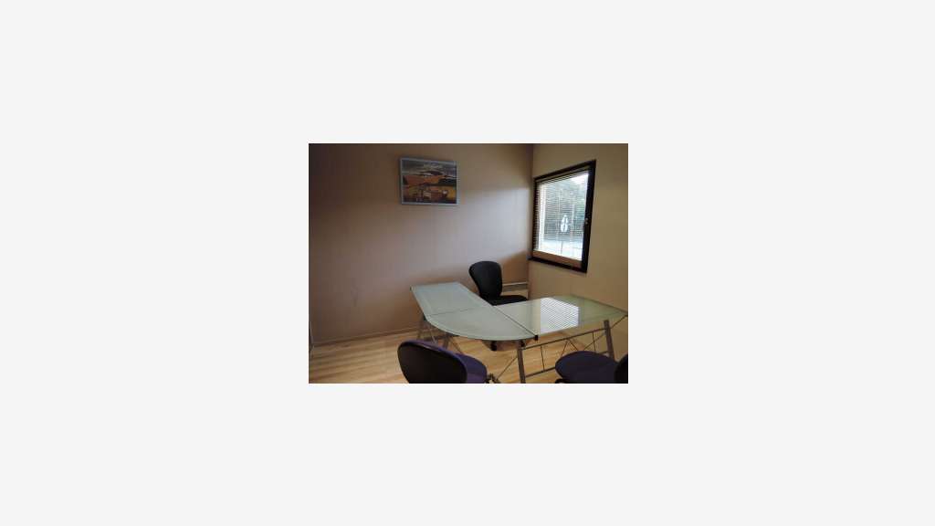 Bureaux partiellement loués à vendre à Versailles