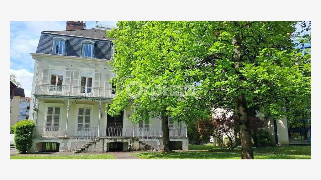 Vente bureaux de 600m² travaux à prévoir à Pau Est