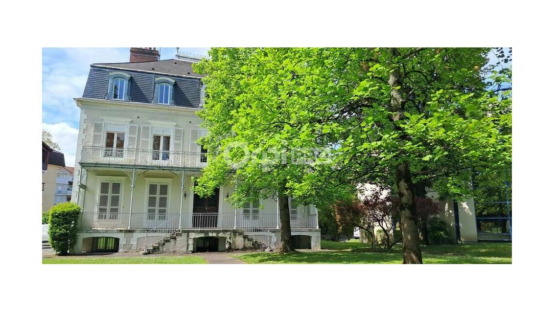 Vente bureaux de 600m² travaux à prévoir à Pau Est