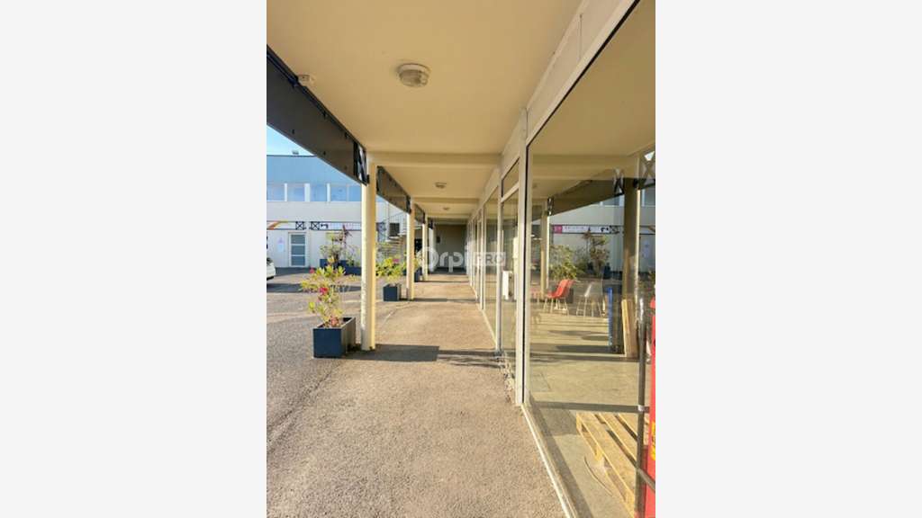 Lots de bureaux et commerces à vendre à Pau