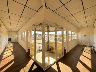 Lots de bureaux et commerces à vendre à Pau