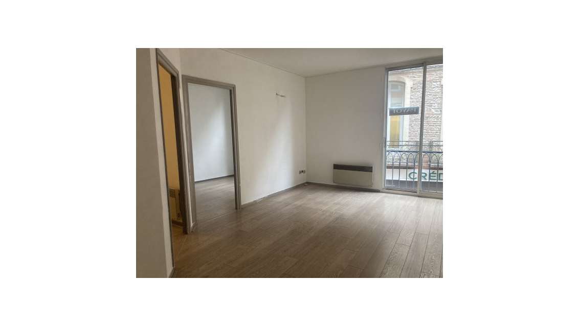 AV bureaux 120m² au 1er étage Pyrénées Orientales