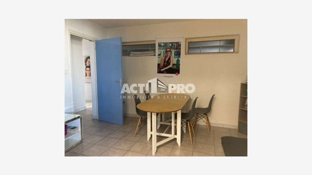 Vente bureaux de 817m² en Pyrénées Orientales