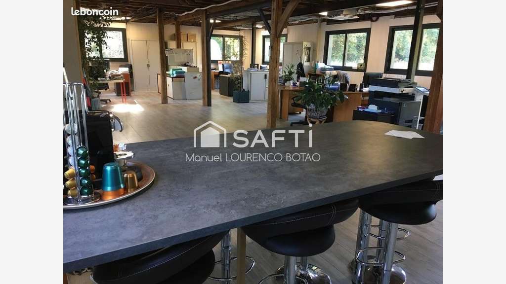 Vente bureau 240m² Fort potentiel à Perthes A6