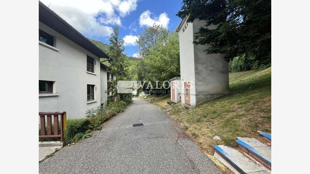 Ensemble immobilier d'exception à vendre à Peyrieu