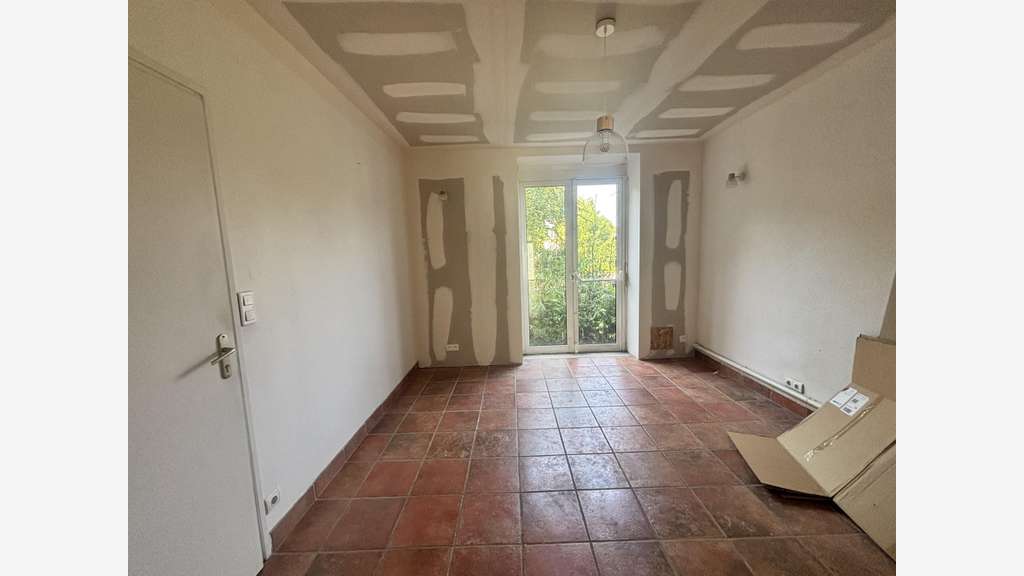 Vente bureaux de 111m² à Pierrefonds centre