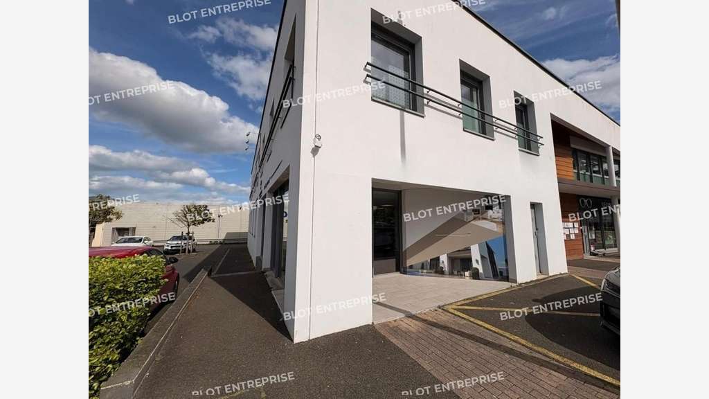 A VENDRE - BUREAUX 170 m² PLOUFRAGAN
