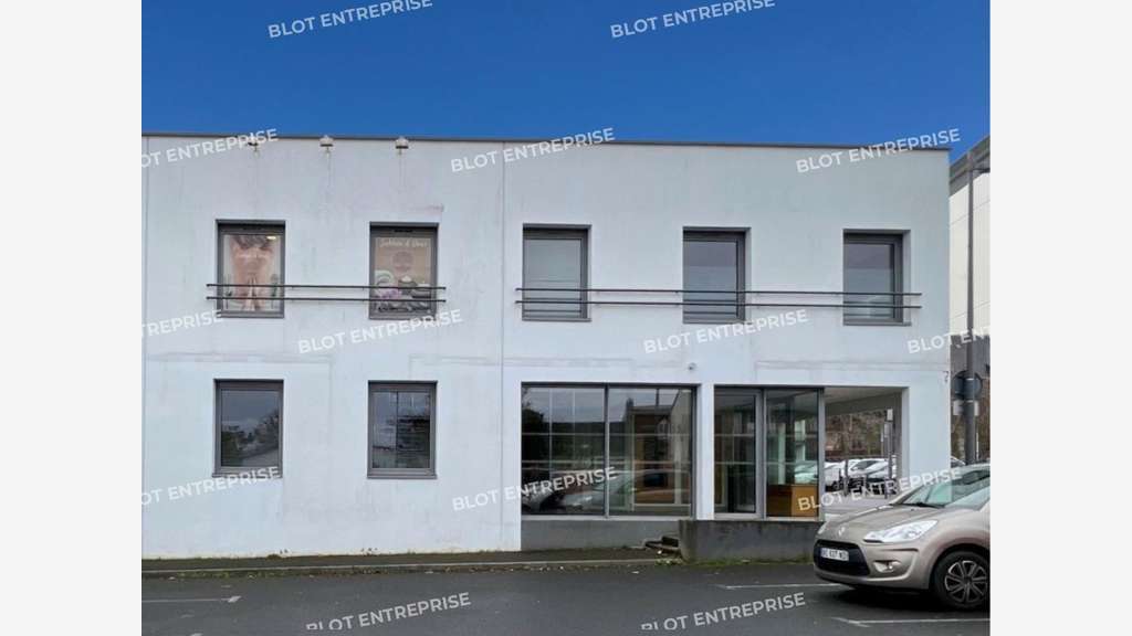 A VENDRE - BUREAUX 170 m² PLOUFRAGAN