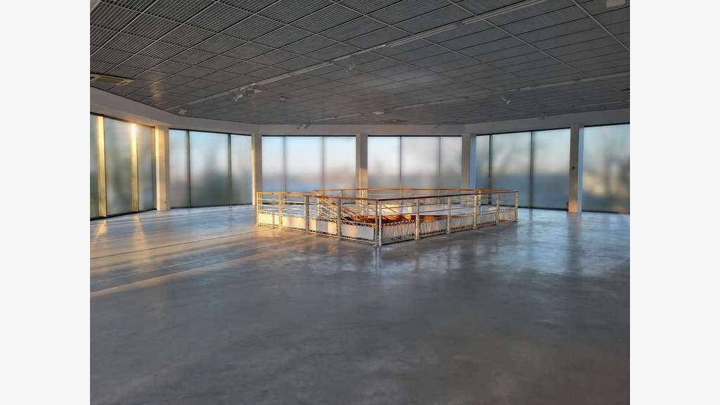 AV immeuble bureau ou commerce 1750m² Vannes Ouest
