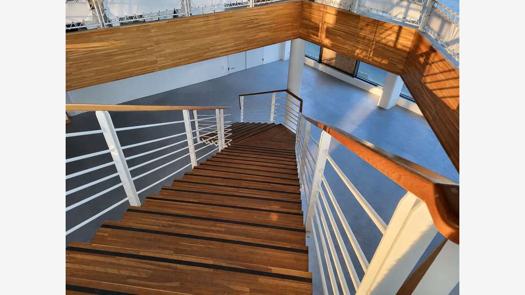 AV immeuble bureau ou commerce 1750m² Vannes Ouest