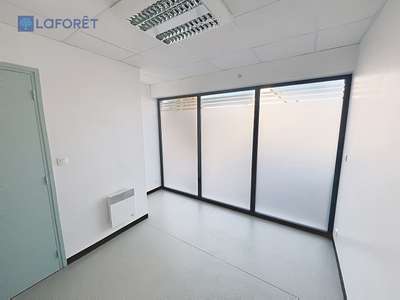 Vente bureaux 39m² RDC à Plouhinec centre